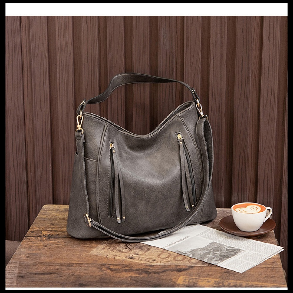 #NEW LISBON Hobo Crossbody B - Picture 2 of 8